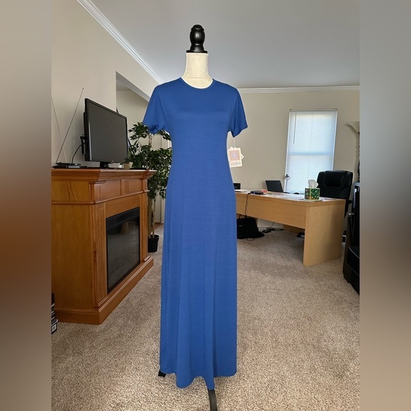 LuLaRoeFloor Length Maxi Dress Size XXS NWT Runs Large Stretchy Will Fit a Small - Picture 1 of 12